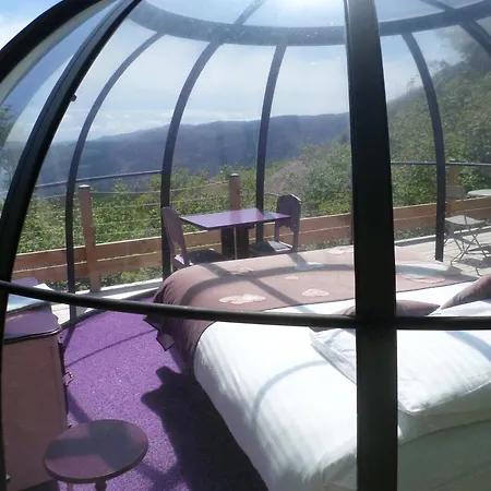 Luksusowy namiot Nuits D'y Cimes : Nuit Insolite Bulle, Jaunac